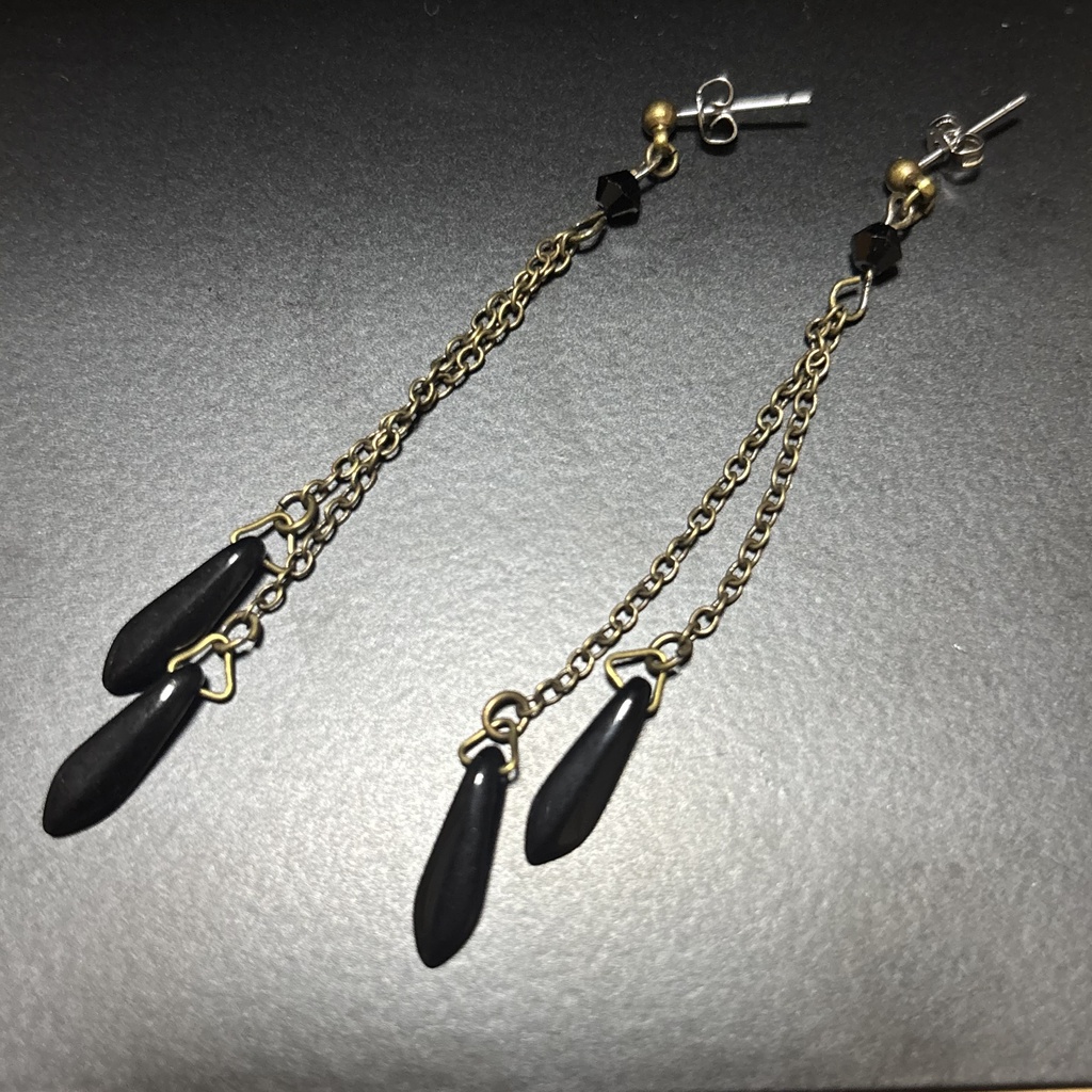 ヒュース　ワールドトリガー　イメージピアス　イメージアクセサリー　ピアス