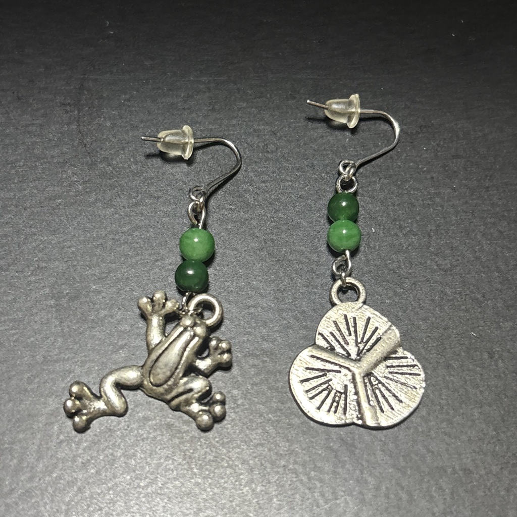 蛙吹梅雨　僕のヒーローアカデミア　イメージピアス  イメージアクセサリー　ピアス　ヒロアカ