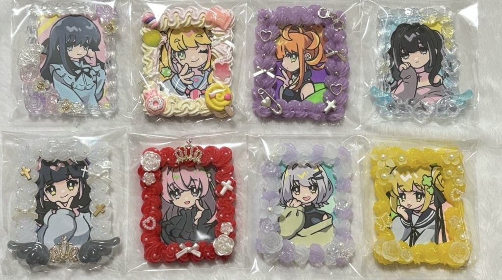 女の子は可愛い!原画入りデコトレカケース