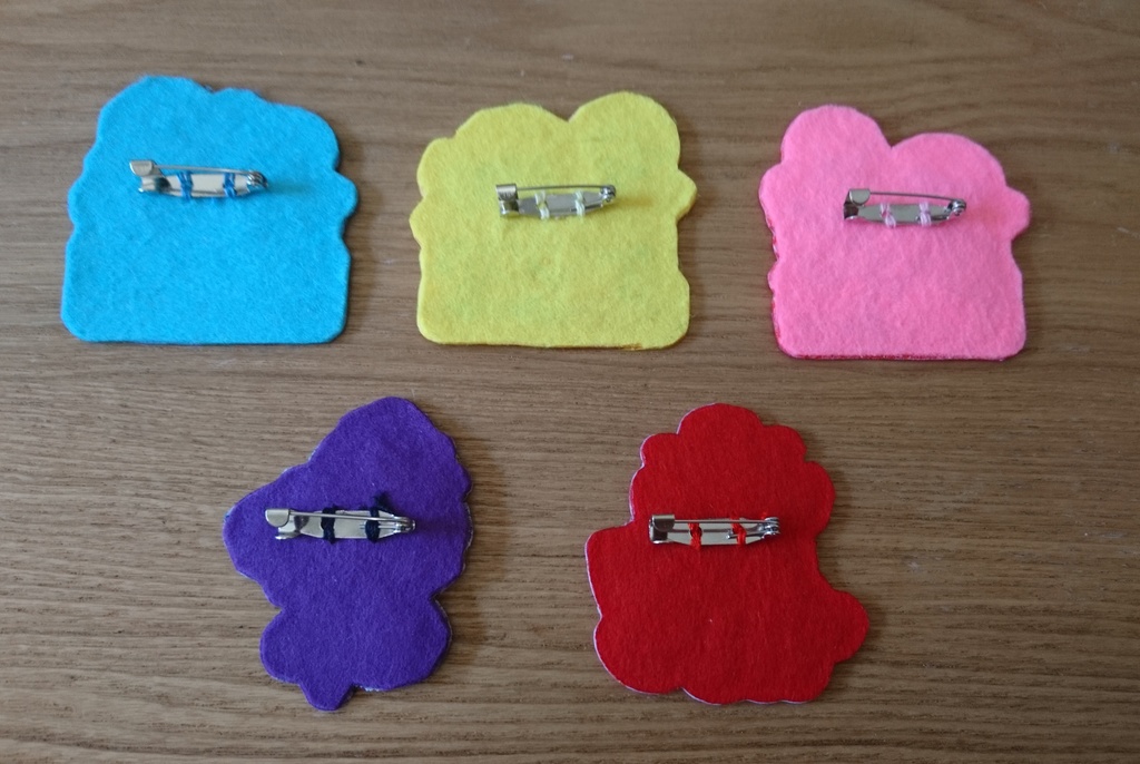 ワッペンバッジ