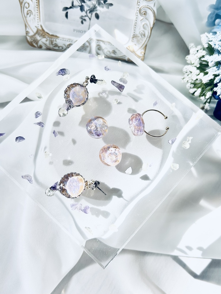 エメアゼ概念アクセサリー揺れるピアス/イヤリング