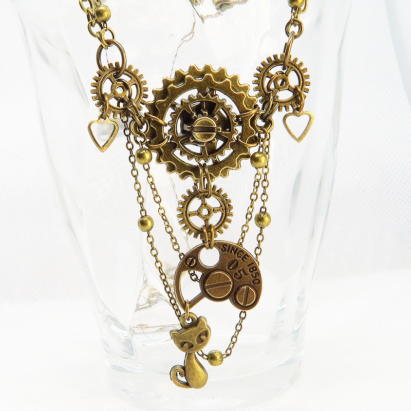 アンティークゴールドの猫と歯車・ギアの多層構造ネックレス スチームパンク ゴシック 金古美色