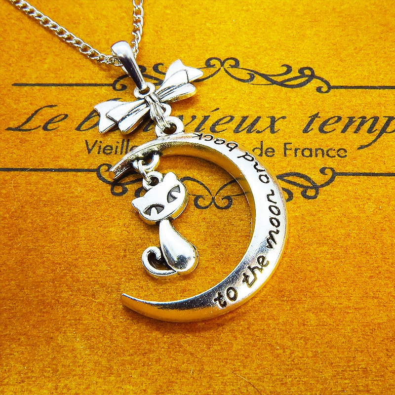 アンティークシルバー 三日月と猫の大人可愛いネックレス ゴシック リボン ムーンネックレス アジャスター付