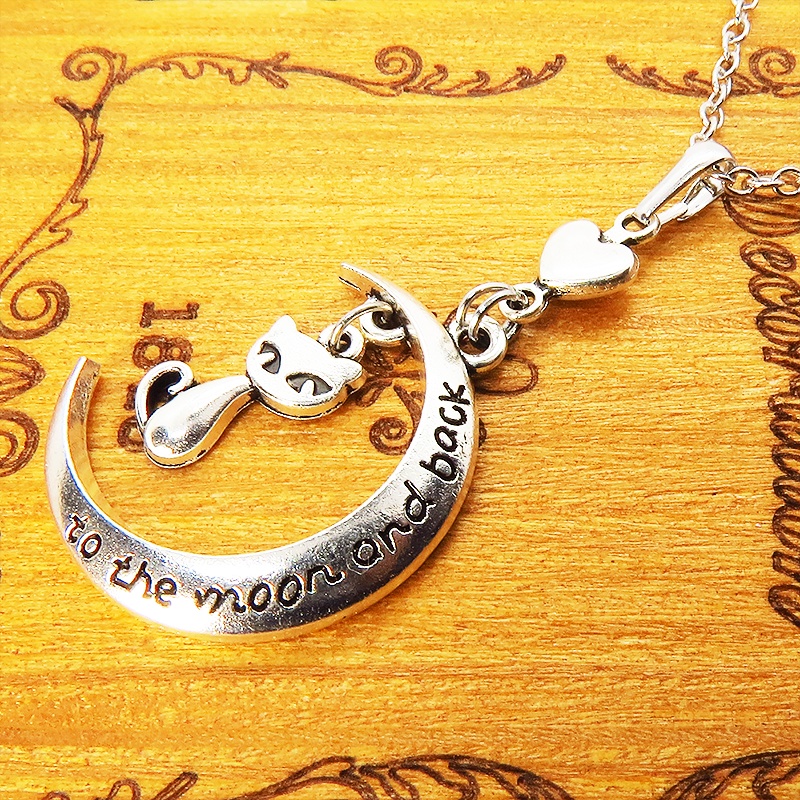 アンティークシルバー 三日月と猫の大人可愛いネックレス ゴシック ハート ムーンネックレス アジャスター付