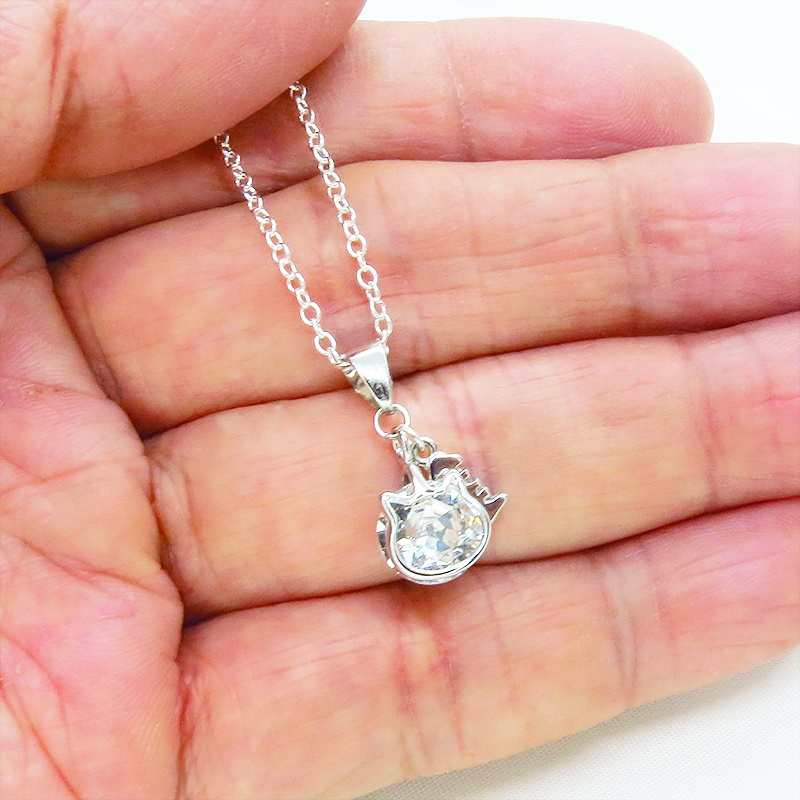 シルバー925 可愛い猫フレームのスワロフスキー(9色選択)と魚のチャームの大人可愛いネックレス アジャスター可