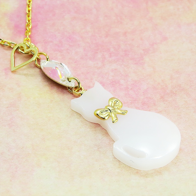 白猫シルエットモチーフとスワロフスキーの大人可愛いネックレス オープンハート 長さ・SV925変更可 アジャスター追加可