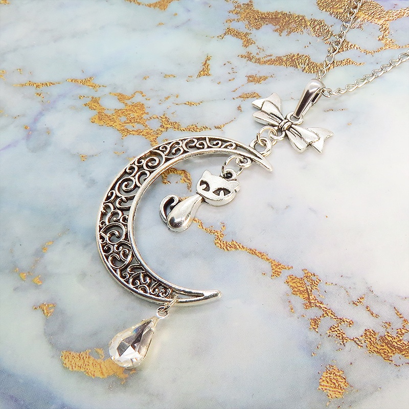 猫と透かし三日月のシルバーカラーネックレス ティアドロップ ムーン アンティーク 大人可愛い SV925変更可