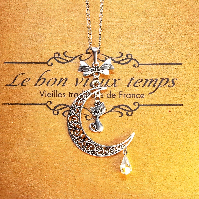 猫と透かし三日月のシルバーカラーネックレス ティアドロップ ムーン アンティーク 大人可愛い SV925変更可