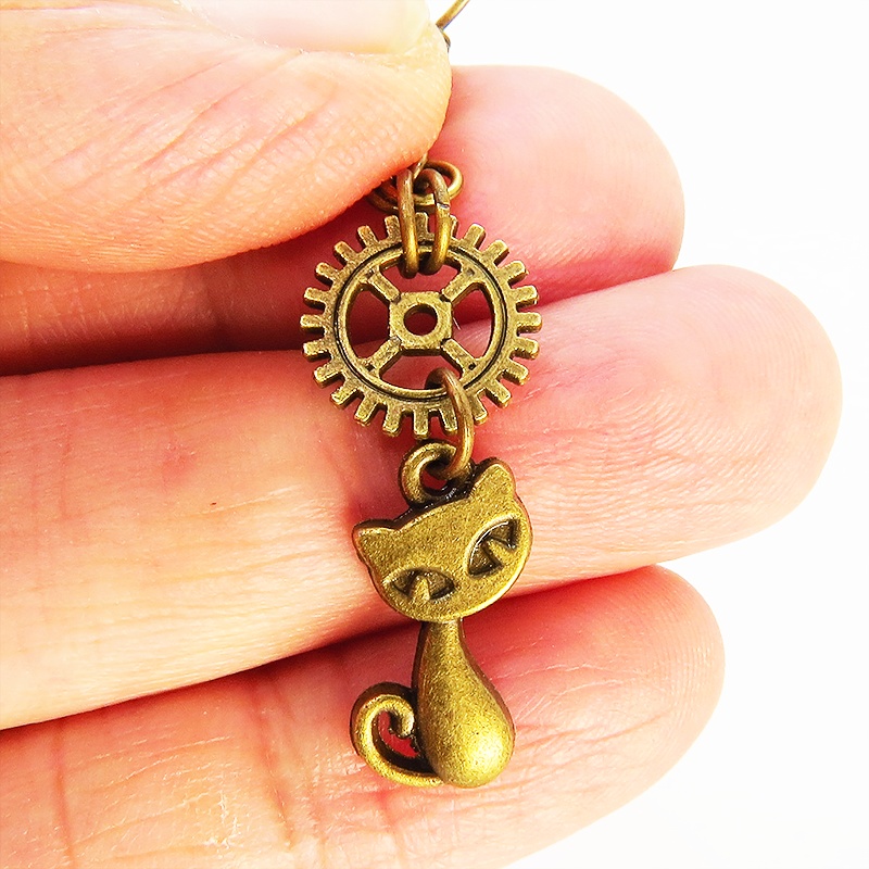 アンティークゴールド 猫とギア・歯車の可愛くカッコいいピアス 猫好き パンク ゴシック スチームパンク風