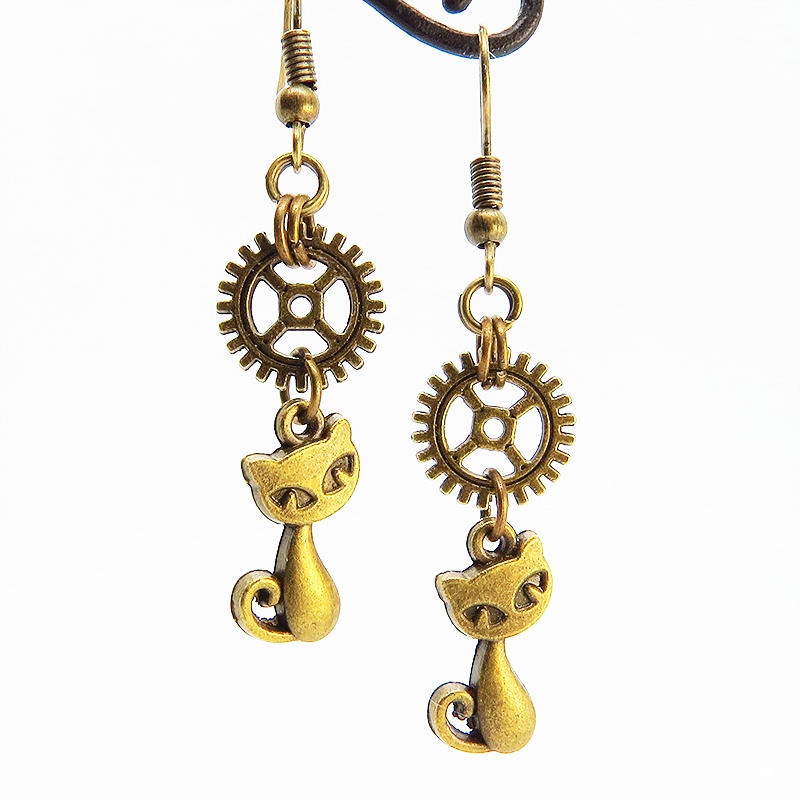 アンティークゴールド 猫とギア・歯車の可愛くカッコいいピアス 猫好き パンク ゴシック スチームパンク風