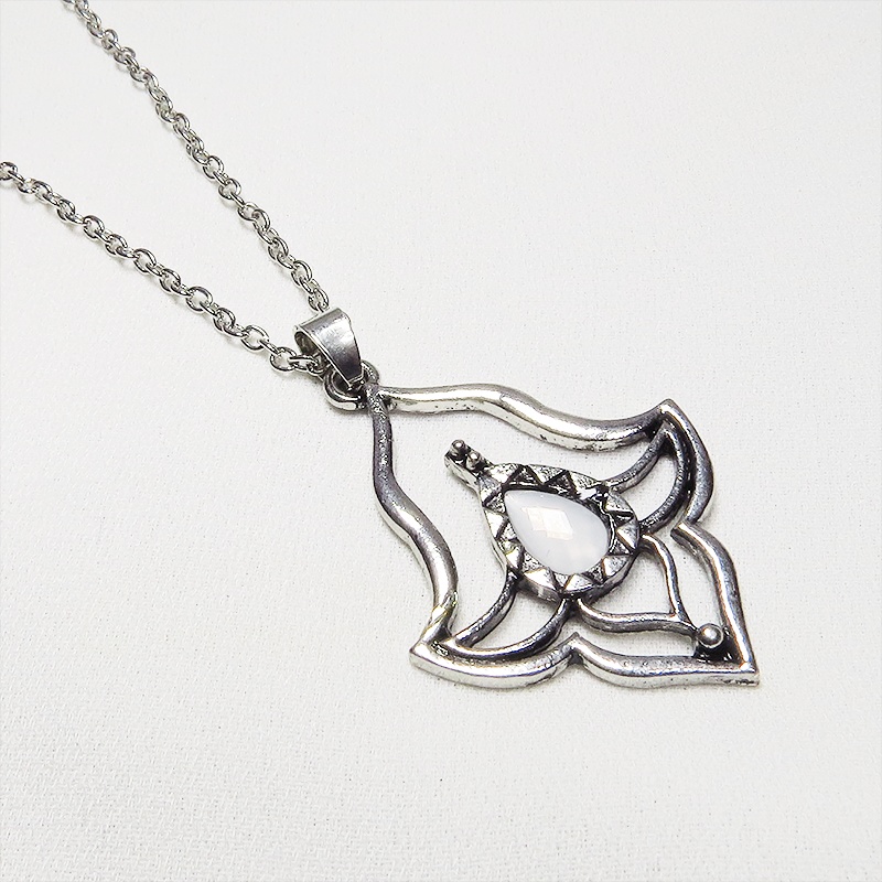 ラテン・アジアン・エスニック ダブルチェーンのネックレス ホワイトアクリル アジャスター メンズ レディース