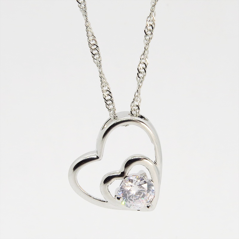 シルバー925 オープンハートに大きめキュービックジルコニアの大人可愛いネックレス アジャスター付