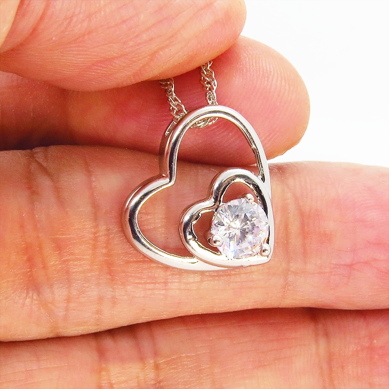シルバー925 オープンハートに大きめキュービックジルコニアの大人可愛いネックレス アジャスター付