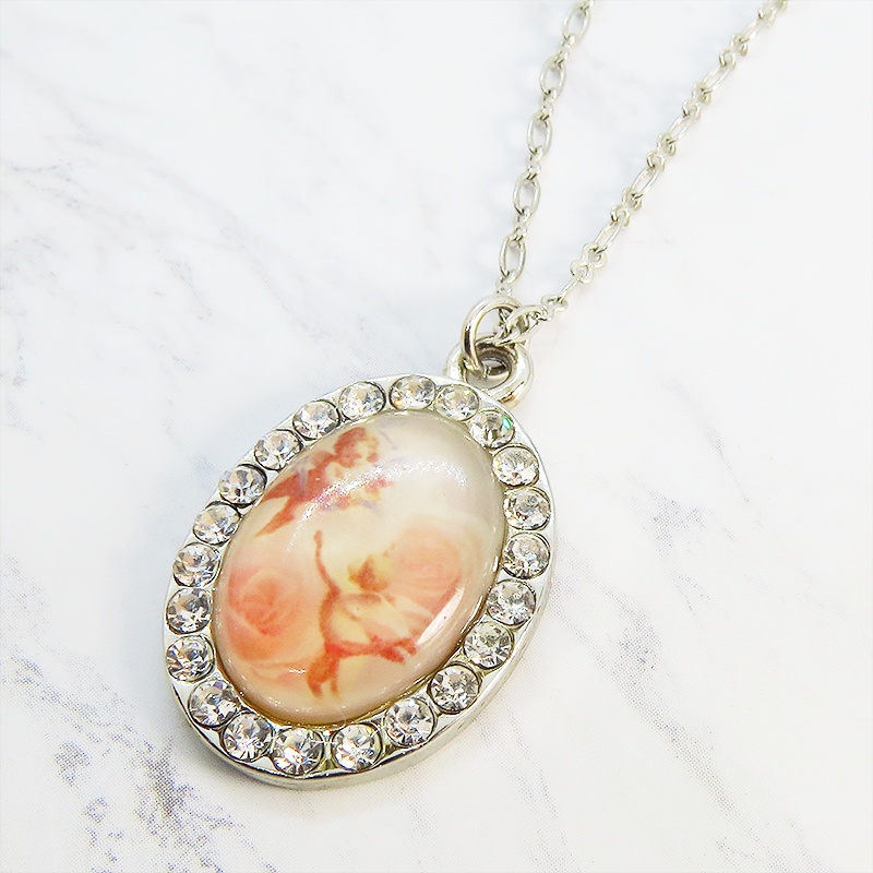 ピンクのバラの描かれたエレガントできらびやかなペンダント・ネックレス ラインストーン