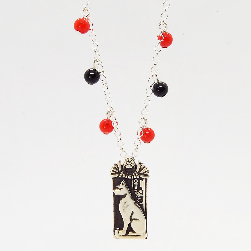 プレート タグ ペンダント ネックレス 猫の神様バステト エジプト神 シルバー925 珊瑚(サンゴ) オニキス アンティーク