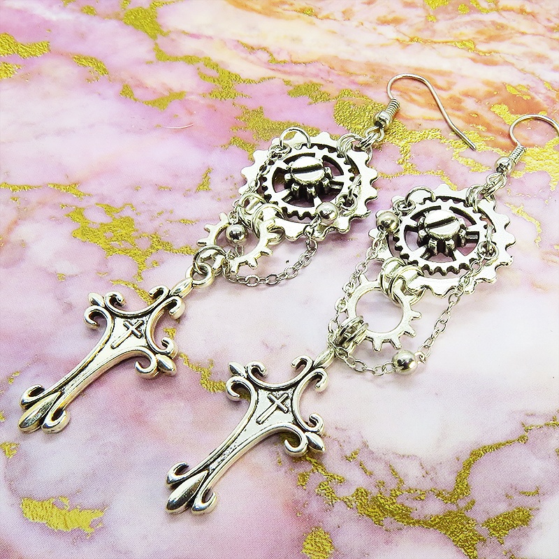 アンティークシルバー ロザリオ(十字架)と歯車・ギアを組合わせたゴシック調ピアス スチームパンク サージカル可