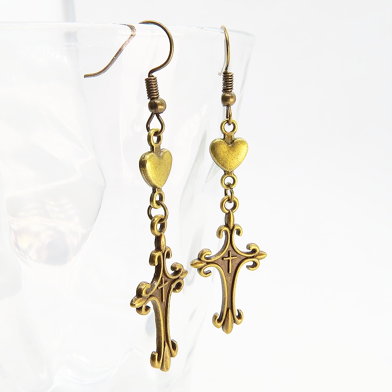アンティークゴールド ゴシック調ロザリオとハートを組み合わせたピアス パンク ロック