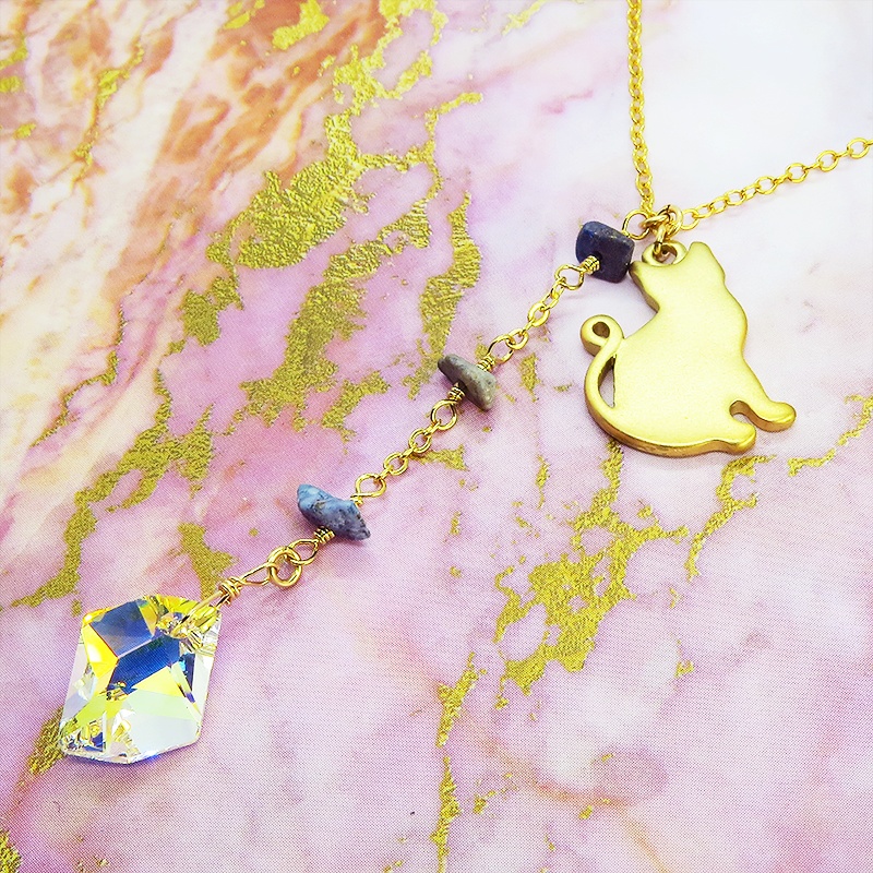 猫シルエットモチーフネックレス スワロフスキー・クリスタル(クリスタルオーロラ) ラピスラズリ 14KGF ゴールドフィルド