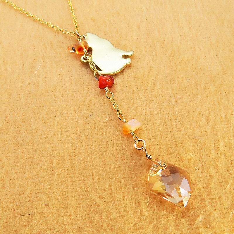 猫シルエットモチーフネックレス スワロフスキー・クリスタル(ゴールドシャドー) カーネリアン 14KGF ゴールドフィルド