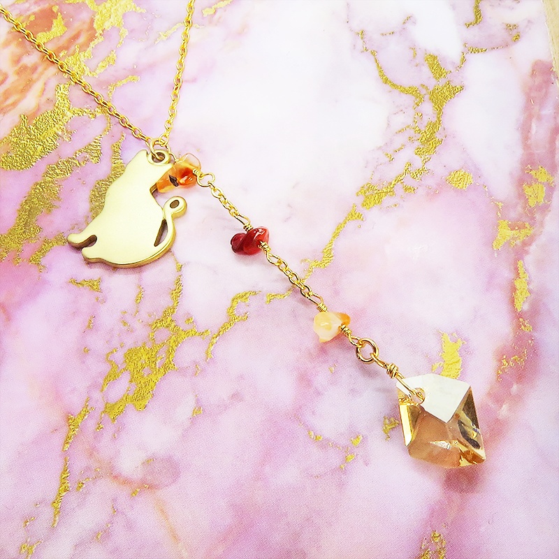 猫シルエットモチーフネックレス スワロフスキー・クリスタル(ゴールドシャドー) カーネリアン 14KGF ゴールドフィルド