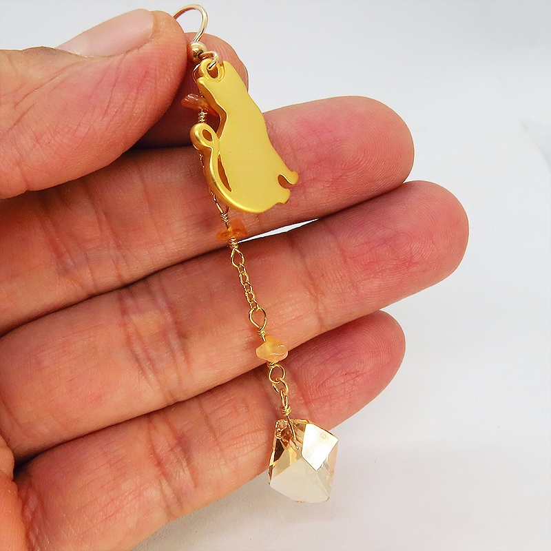 猫シルエットモチーフピアス スワロフスキー(ゴールドシャドー) カーネリアン 14KGF ゴールドフィルド