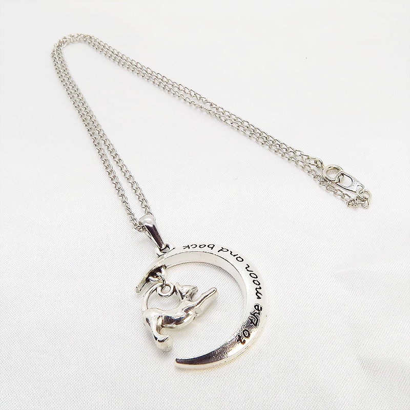 アンティークシルバー のび猫と三日月を組み合わせたペンダント・ネックレス 銀古美色 長さ変更可 SV925可