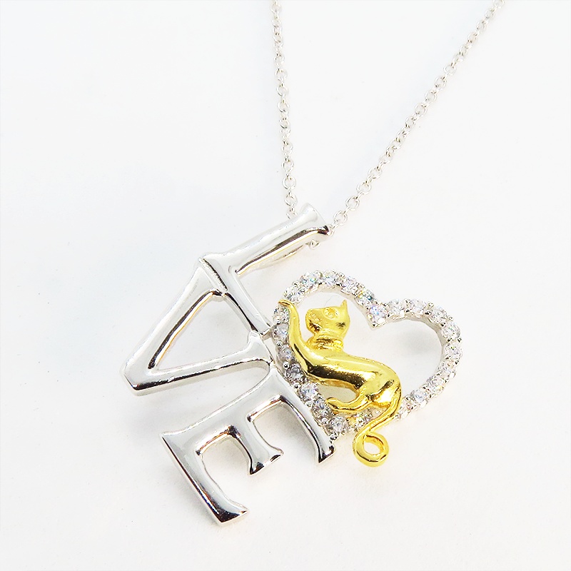 シルバー925 猫ネックレス LOVEの文字と猫とハートを組み合わせたモチーフ キュービックジルコニア 18Kゴールドメッキ