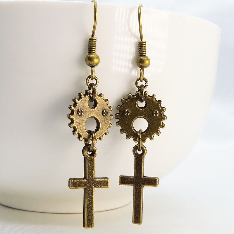 アンティークゴールド ロザリオと歯車のコンパクトなピアス スチームパンク風 シンプル