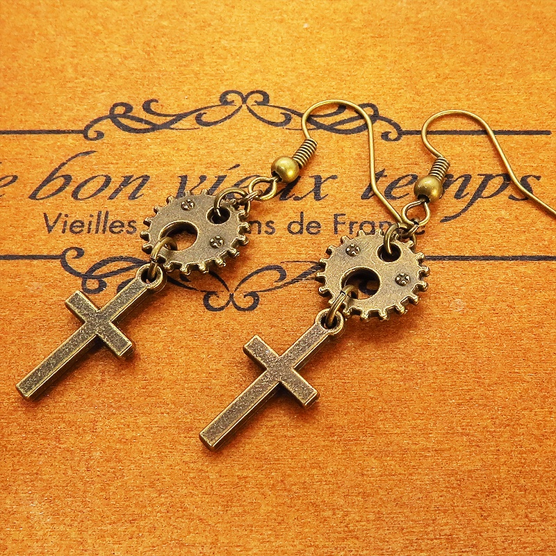 アンティークゴールド ロザリオと歯車のコンパクトなピアス スチームパンク風 シンプル