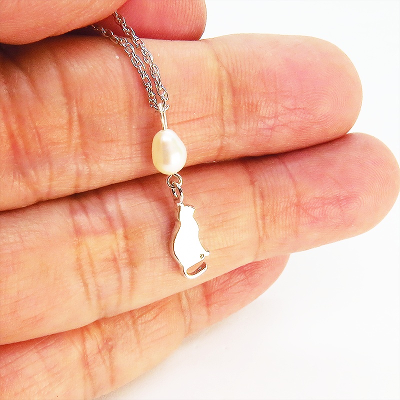 シンプルにさり気なく大人可愛い猫モチーフネックレス 淡水パール シルバー925ネックレス