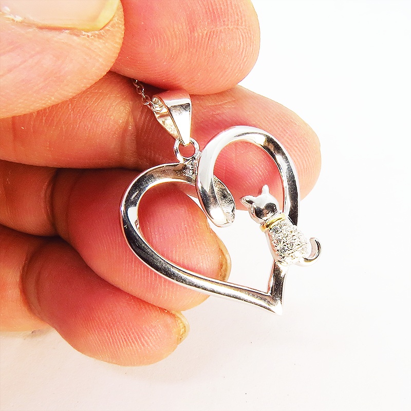 猫ネックレス オープンハートネックレス ハートに腰掛ける猫 シルバー925 キュービックジルコニア