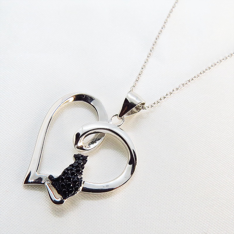 猫ネックレス オープンハートネックレス ハートに黒猫がお座りしているワンポイント シルバー925 キュービックジルコニア
