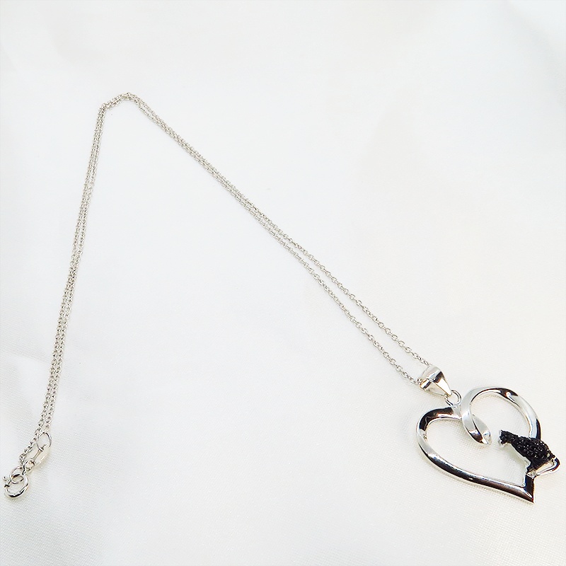 猫ネックレス オープンハートネックレス ハートに黒猫がお座りしているワンポイント シルバー925 キュービックジルコニア