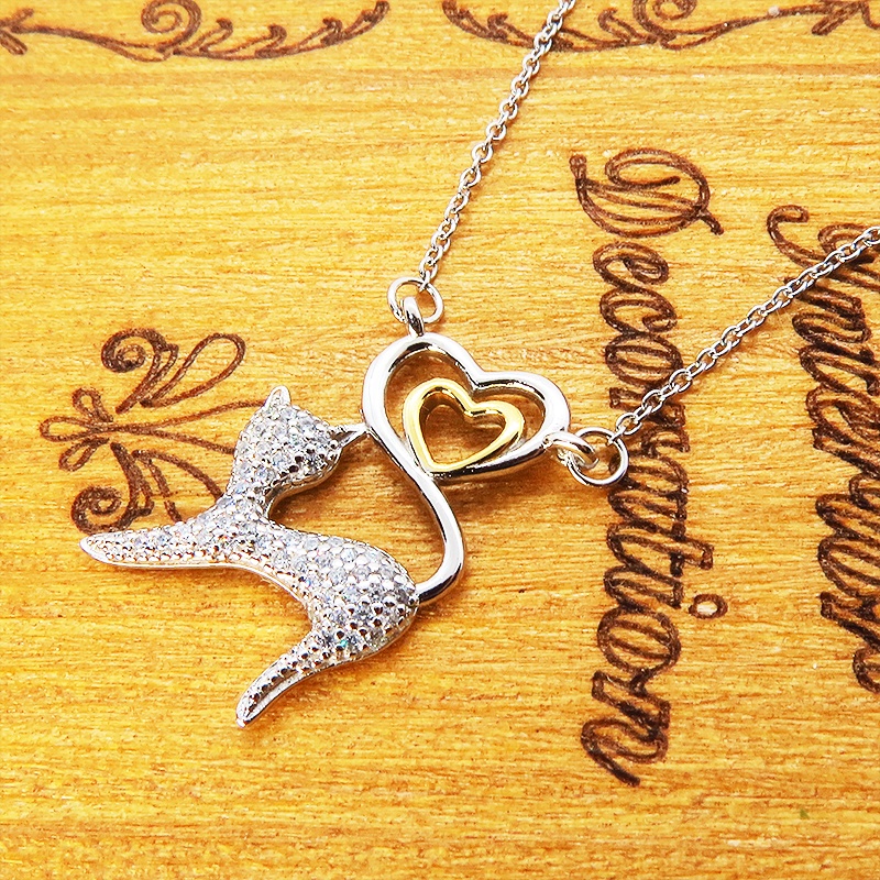 キラキラ輝く猫とハートを組み合わせたオープンハートネックレス シルバー925 キュービックジルコニア 18Kゴールドコーティング