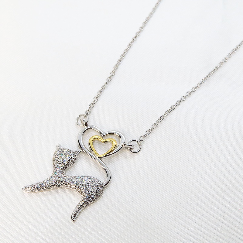 キラキラ輝く猫とハートを組み合わせたオープンハートネックレス シルバー925 キュービックジルコニア 18Kゴールドコーティング