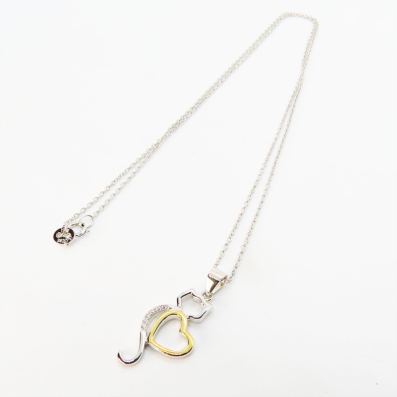 柔らかい曲線の猫シルエットとハートの組み合わせたモチーフのネックレス シルバー925 キュービックジルコニア