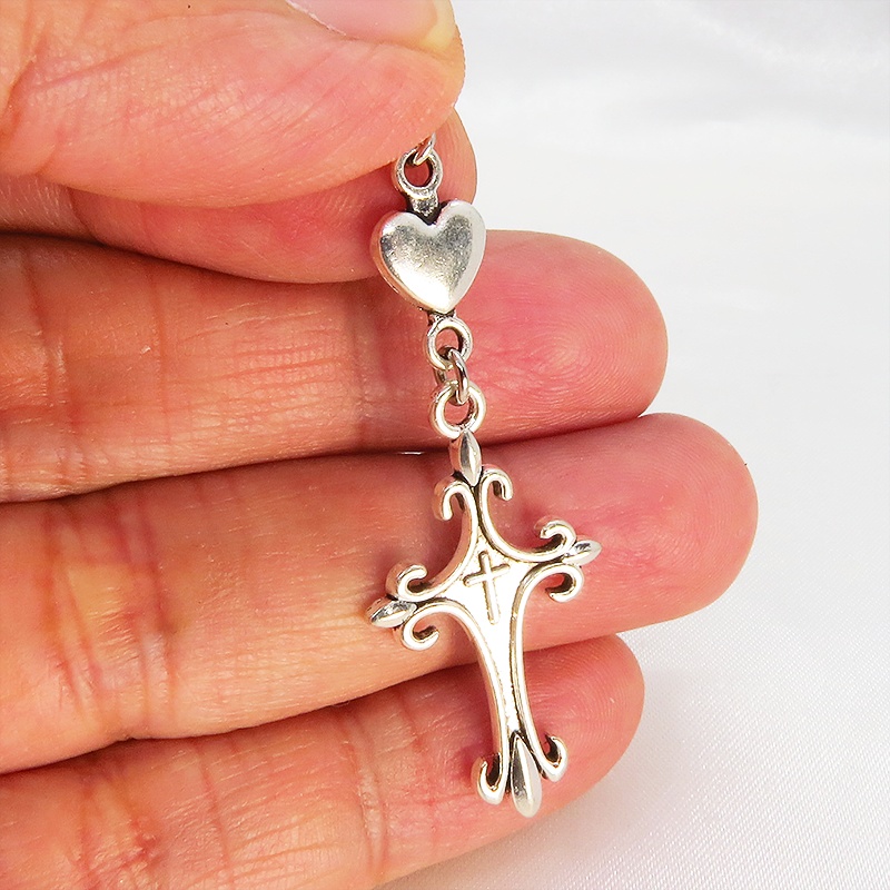 アンティークシルバー ゴシック調ロザリオとハートを組み合わせたピアス パンク ロック サージカル可