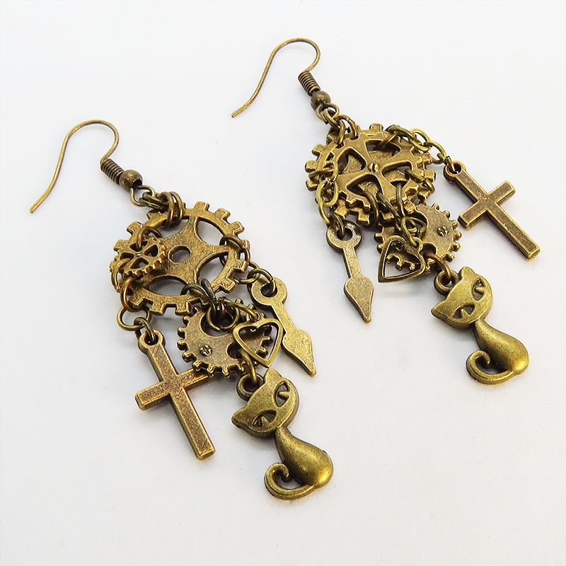 アンティークゴールド 猫と歯車・ギアのスチームパンク風アシンメトリーピアス Vol.4 ロザリオ 時計の針