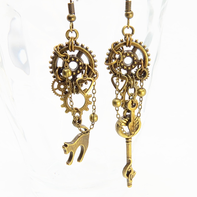 アンティークゴールド 猫と歯車・ギアのスチームパンク風アシンメトリー ピアス Vol.5 鍵 時計の針 チェーン