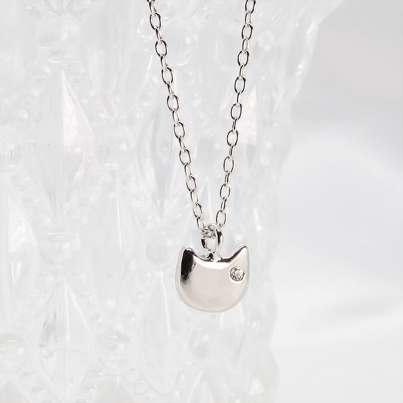 猫フェイスモチーフのシンプルで大人可愛いネックレス シルバー925 スワロフスキー