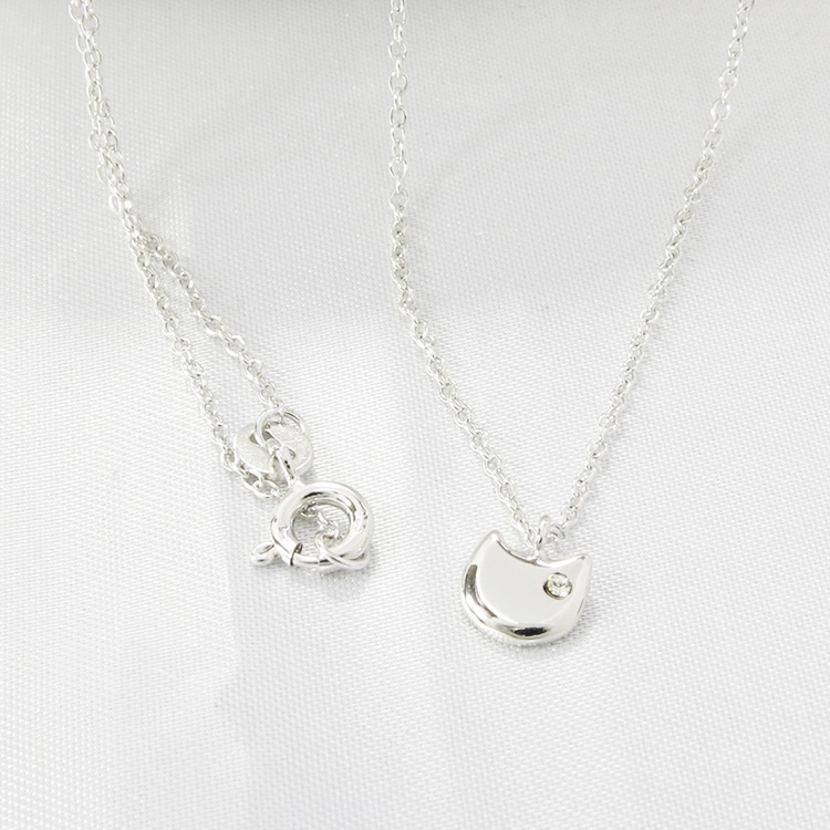 猫フェイスモチーフのシンプルで大人可愛いネックレス シルバー925 スワロフスキー