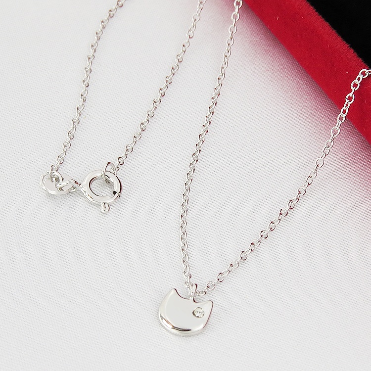 猫フェイスモチーフのシンプルで大人可愛いネックレス シルバー925 スワロフスキー