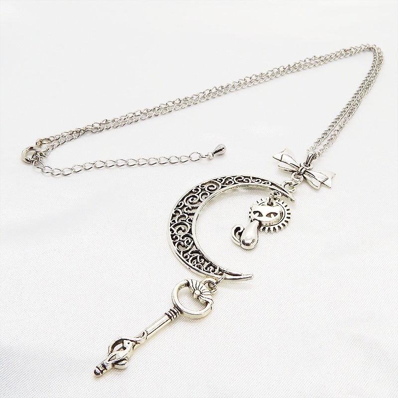 アンティークシルバー 猫とアラベスク調の透かし三日月を組合せたネックレス ハート 猫つき鍵 ムーン 長さ調整可 アジャスター付
