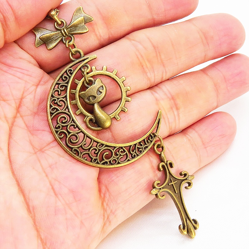 アンティークゴールド 猫とアラベスク調の透かし三日月のネックレス ロザリオ リボン ムーン アジャスター付 アジャスター付