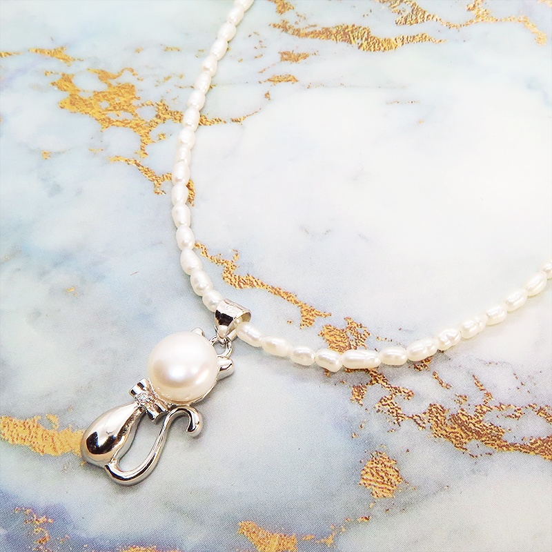 大粒淡水パールの猫シルエットモチーフと淡水パールのネックレス 大粒小粒ミックス シルバー925 淡水パール ジルコン