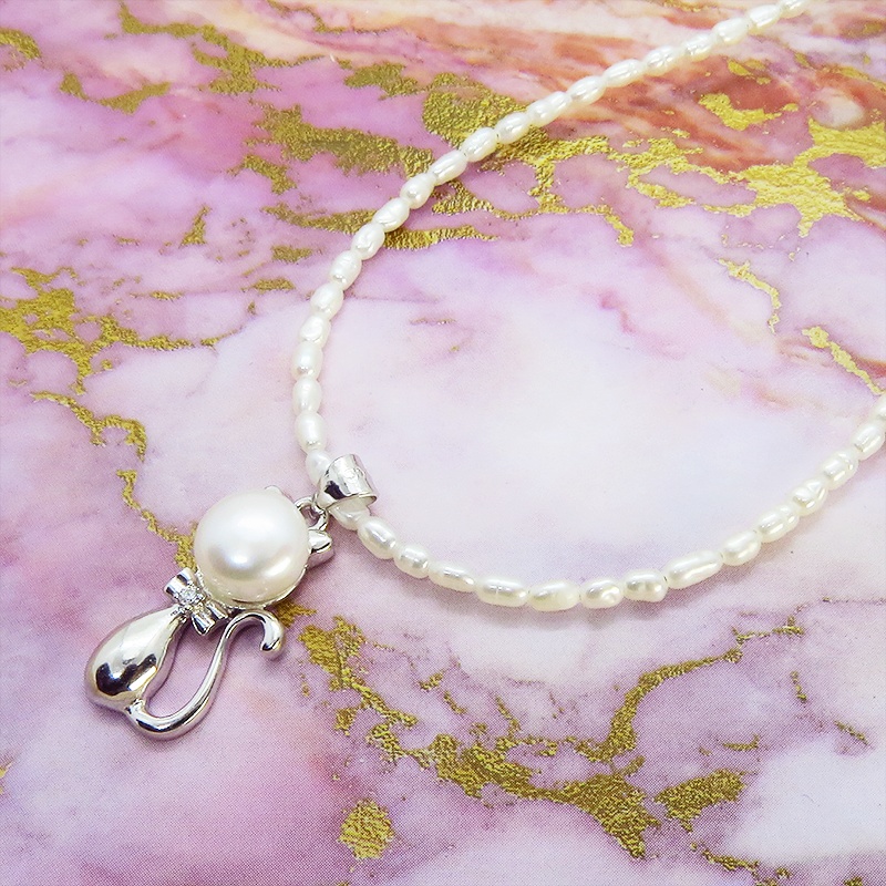 大粒淡水パールの猫シルエットモチーフと淡水パールのネックレス 大粒小粒ミックス シルバー925 淡水パール ジルコン
