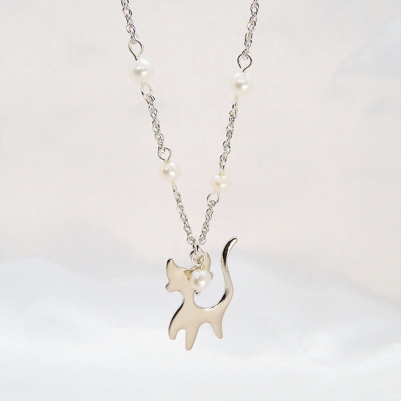 優しい曲線の猫シルエットモチーフの大人可愛いシルバー925ネックレス 淡水パール 親猫 子猫