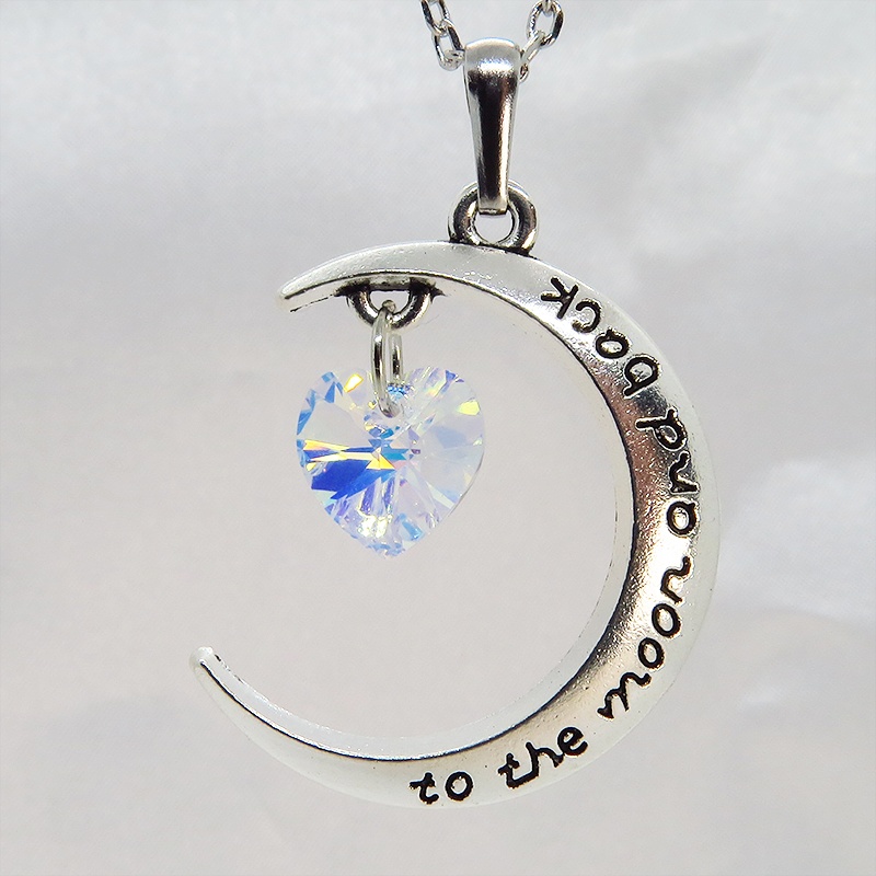 アンティークシルバーの三日月とハート型の大粒スワロフスキーのネックレス クリスタルオーロラ 長さ変更可 アジャスター可