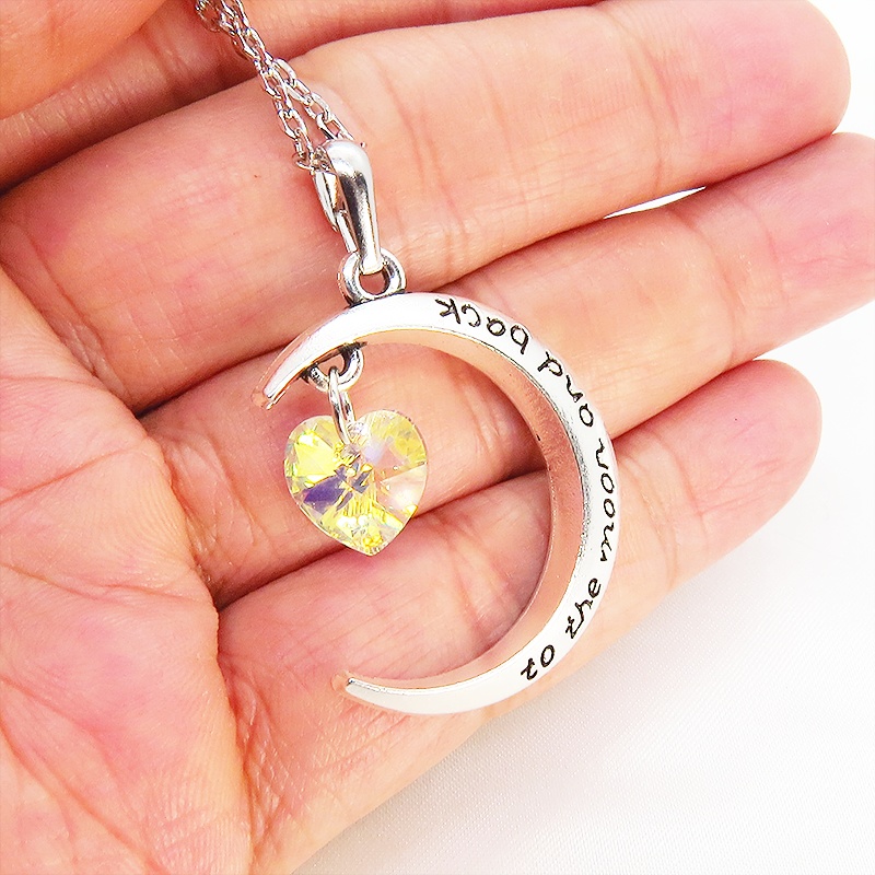 アンティークシルバーの三日月とハート型の大粒スワロフスキーのネックレス クリスタルオーロラ 長さ変更可 アジャスター可