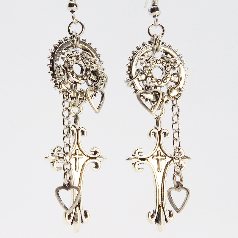 アンティークシルバー ロザリオと歯車・ギアのスチームパンク風チェーンピアス ハート サージカル可